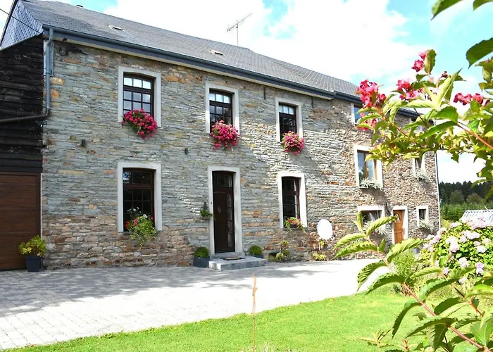 Chic Holiday Home With Garden