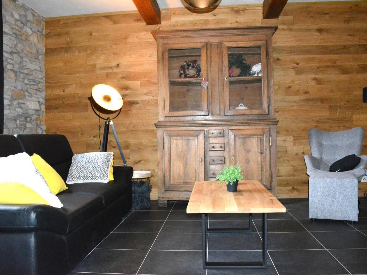 Chic With Garden Holiday home Vaux-sur-Sure