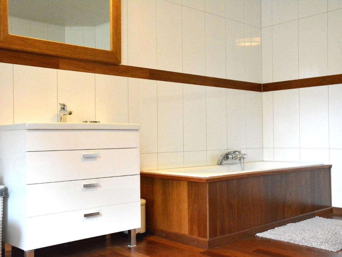 Chic With Garden Holiday home Vaux-sur-Sure